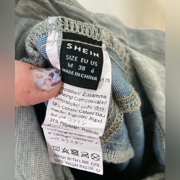 Maternity jeans like new 28” inseam size medium/6 - Picture 8 of 8
